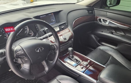 Infiniti Q70 I, 2016 год, 2 450 000 рублей, 17 фотография