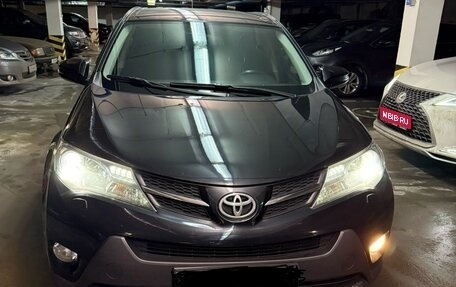 Toyota RAV4, 2015 год, 2 100 000 рублей, 1 фотография