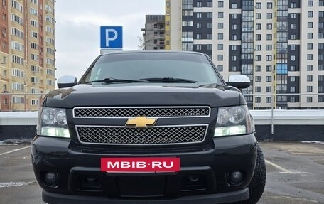 Chevrolet Tahoe III, 2008 год, 1 720 000 рублей, 2 фотография
