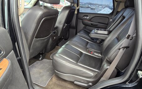 Chevrolet Tahoe III, 2008 год, 1 720 000 рублей, 10 фотография