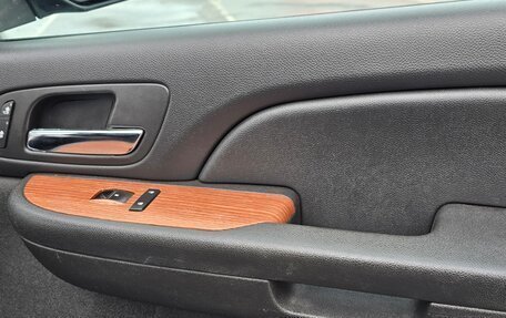 Chevrolet Tahoe III, 2008 год, 1 720 000 рублей, 15 фотография