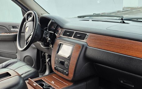 Chevrolet Tahoe III, 2008 год, 1 720 000 рублей, 16 фотография