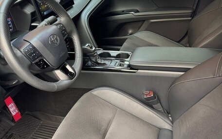 Toyota Camry, 2024 год, 3 800 000 рублей, 7 фотография