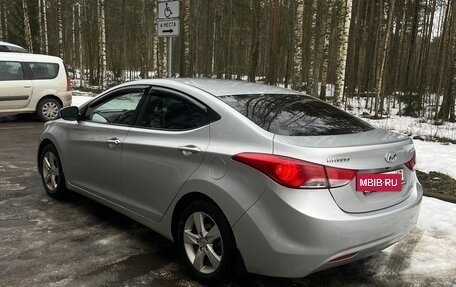 Hyundai Elantra V, 2011 год, 850 000 рублей, 9 фотография