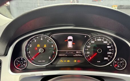 Volkswagen Touareg III, 2011 год, 1 550 000 рублей, 10 фотография