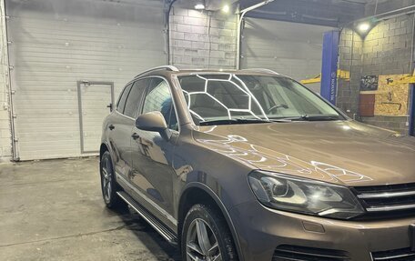 Volkswagen Touareg III, 2011 год, 1 550 000 рублей, 17 фотография