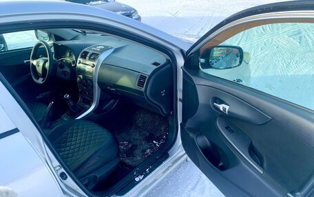 Toyota Corolla, 2011 год, 830 000 рублей, 5 фотография