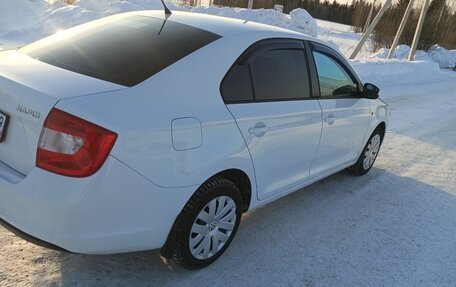 Skoda Rapid I, 2014 год, 860 000 рублей, 6 фотография