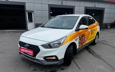 Hyundai Solaris II рестайлинг, 2017 год, 808 000 рублей, 2 фотография