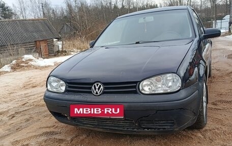 Volkswagen Golf IV, 2002 год, 350 000 рублей, 2 фотография