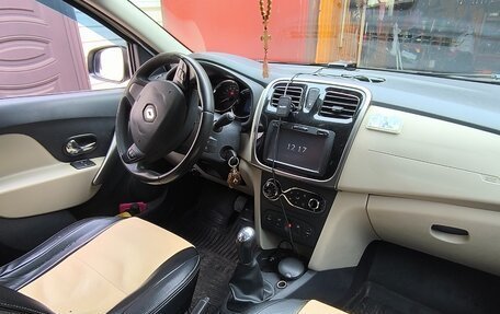 Renault Logan II, 2015 год, 1 100 000 рублей, 6 фотография
