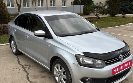 Volkswagen Polo VI (EU Market), 2011 год, 870 000 рублей, 3 фотография