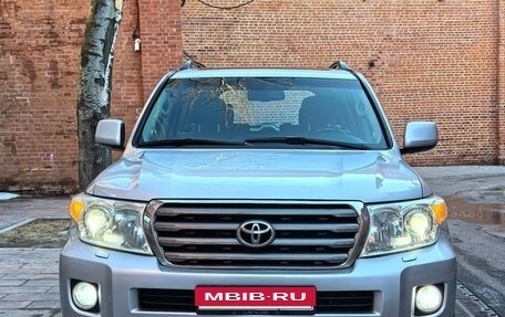 Toyota Land Cruiser 200, 2008 год, 2 550 000 рублей, 4 фотография