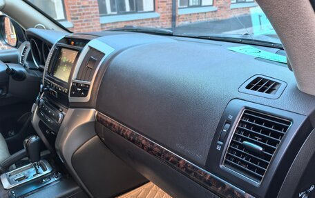 Toyota Land Cruiser 200, 2008 год, 2 550 000 рублей, 29 фотография