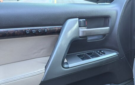 Toyota Land Cruiser 200, 2008 год, 2 550 000 рублей, 25 фотография