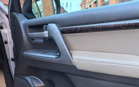 Toyota Land Cruiser 200, 2008 год, 2 550 000 рублей, 30 фотография