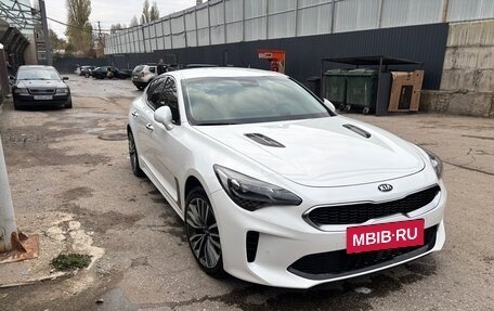 KIA Stinger I, 2019 год, 2 200 000 рублей, 2 фотография