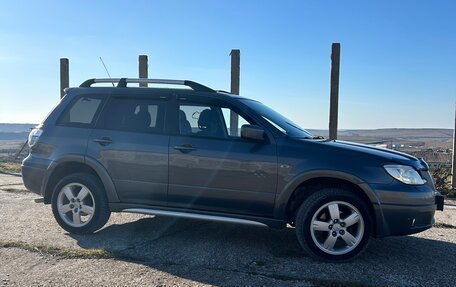 Mitsubishi Outlander III рестайлинг 3, 2006 год, 820 000 рублей, 10 фотография