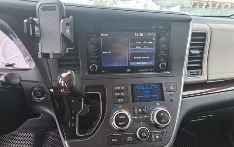 Toyota Sienna III, 2019 год, 4 390 000 рублей, 14 фотография