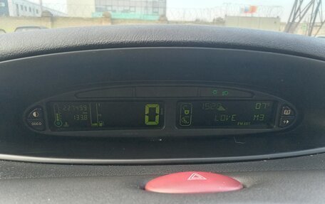 Citroen Xsara Picasso, 2005 год, 260 000 рублей, 7 фотография