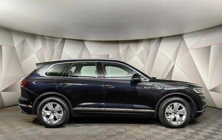Volkswagen Touareg III, 2022 год, 6 600 000 рублей, 6 фотография