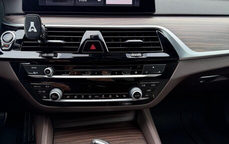 BMW 5 серия, 2019 год, 5 200 000 рублей, 16 фотография