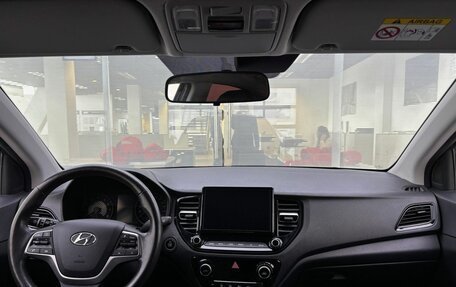 Hyundai Solaris II рестайлинг, 2021 год, 1 785 000 рублей, 17 фотография