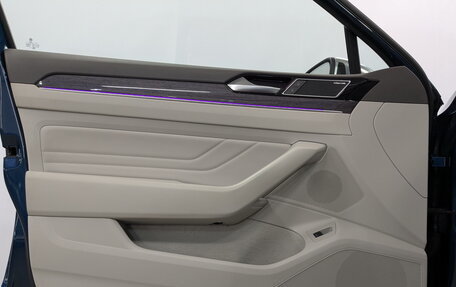 Volkswagen Passat B8 рестайлинг, 2019 год, 3 500 000 рублей, 19 фотография