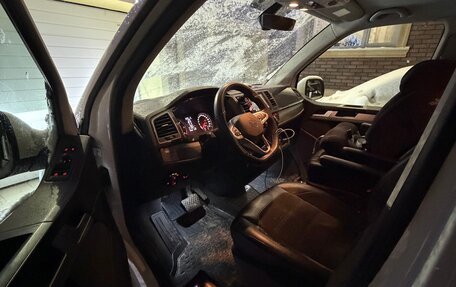 Volkswagen Caravelle T6 рестайлинг, 2019 год, 4 000 000 рублей, 4 фотография