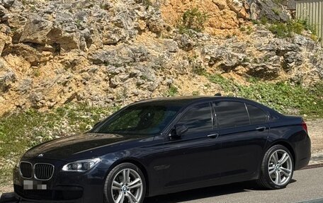 BMW 7 серия, 2013 год, 3 000 000 рублей, 1 фотография
