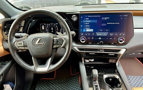 Lexus RX IV рестайлинг, 2023 год, 7 300 000 рублей, 14 фотография