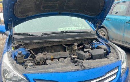 Hyundai Solaris II рестайлинг, 2015 год, 430 000 рублей, 2 фотография