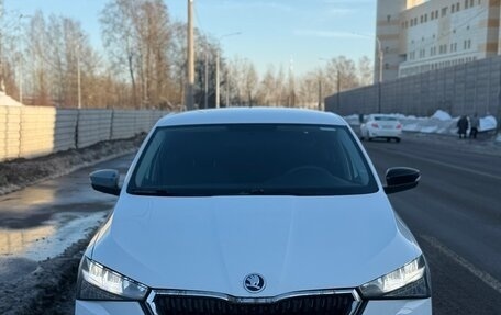 Skoda Rapid II, 2021 год, 900 000 рублей, 2 фотография