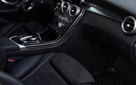 Mercedes-Benz C-Класс, 2019 год, 3 290 000 рублей, 21 фотография