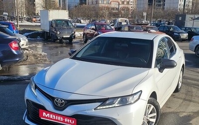 Toyota Camry, 2019 год, 2 000 000 рублей, 1 фотография