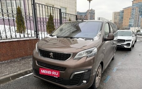 Peugeot Traveller I, 2017 год, 3 000 000 рублей, 1 фотография