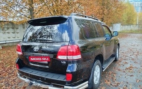 Toyota Land Cruiser 200, 2010 год, 3 200 000 рублей, 6 фотография