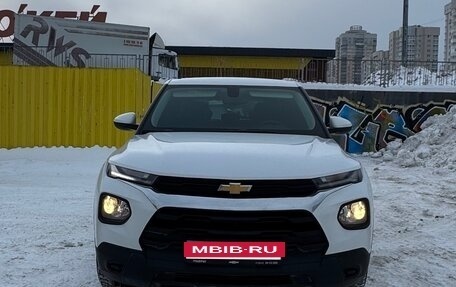 Chevrolet TrailBlazer, 2021 год, 2 100 000 рублей, 3 фотография