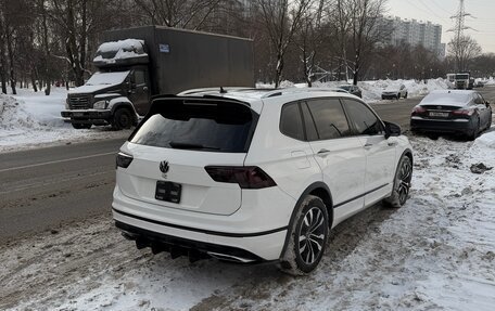 Volkswagen Tiguan II, 2021 год, 3 500 000 рублей, 3 фотография