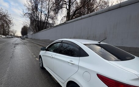 Hyundai Solaris II рестайлинг, 2015 год, 550 000 рублей, 6 фотография