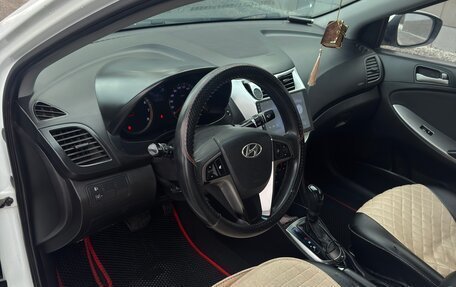 Hyundai Solaris II рестайлинг, 2015 год, 550 000 рублей, 9 фотография