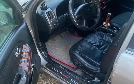 Nissan Maxima IV, 2000 год, 400 000 рублей, 4 фотография