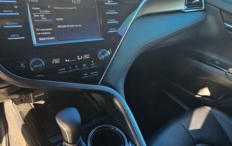 Toyota Camry, 2019 год, 2 000 000 рублей, 15 фотография