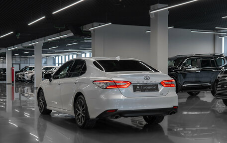 Toyota Camry, 2021 год, 3 590 000 рублей, 4 фотография