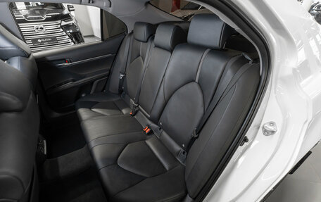 Toyota Camry, 2021 год, 3 590 000 рублей, 13 фотография