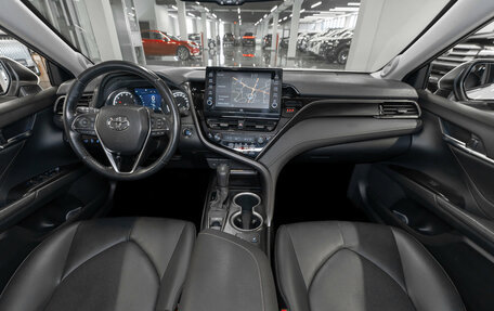 Toyota Camry, 2021 год, 3 590 000 рублей, 8 фотография