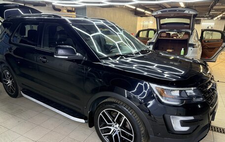 Ford Explorer VI, 2017 год, 2 980 000 рублей, 4 фотография