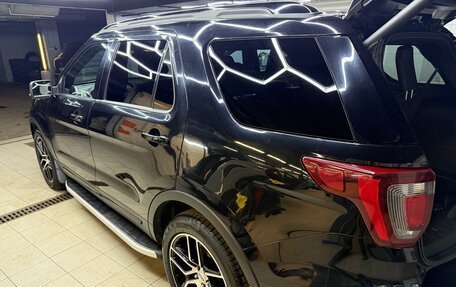 Ford Explorer VI, 2017 год, 2 980 000 рублей, 3 фотография