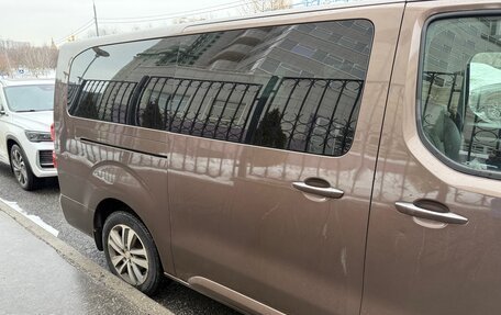 Peugeot Traveller I, 2017 год, 3 000 000 рублей, 4 фотография