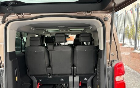 Peugeot Traveller I, 2017 год, 3 000 000 рублей, 6 фотография